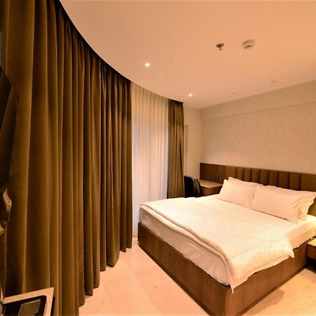 Hotel Anupam Residency 뭄바이 외부 사진